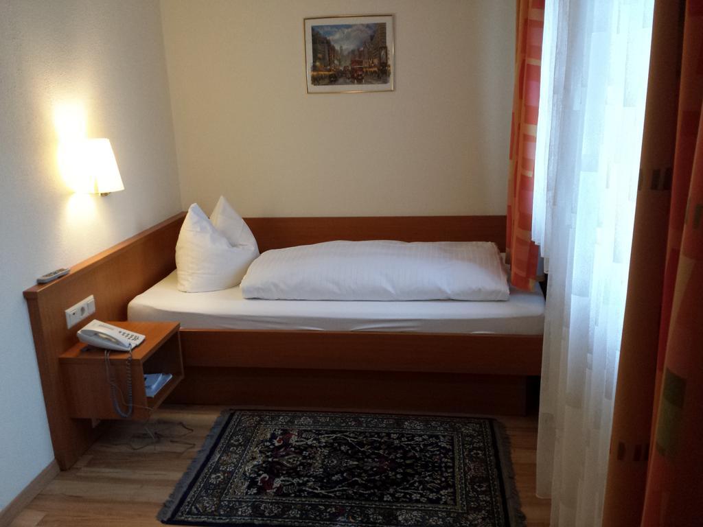 Hotel Am Exerzierplatz MHG Chambre photo