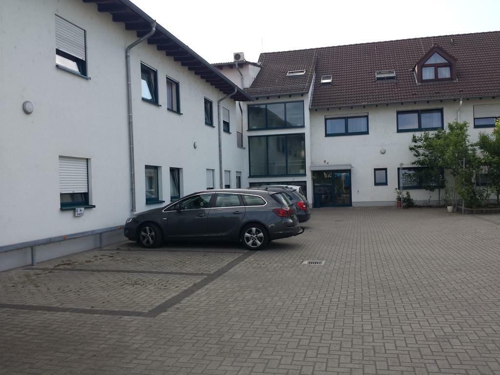 Hotel Am Exerzierplatz MHG Extérieur photo